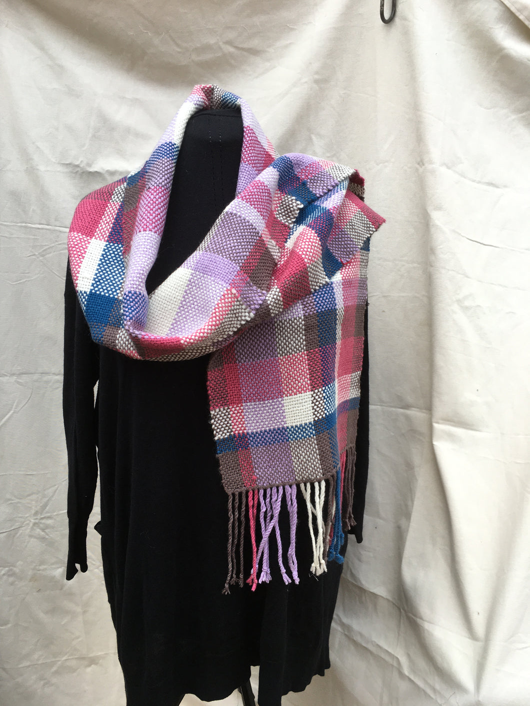 Lovely warm 5 colour plaid scarf