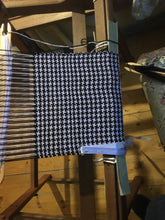 Load image into Gallery viewer, Light scarf - houndstooth weave
